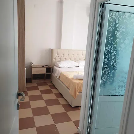 Δωμάτια σε οικογενειακή κατοικία Livia