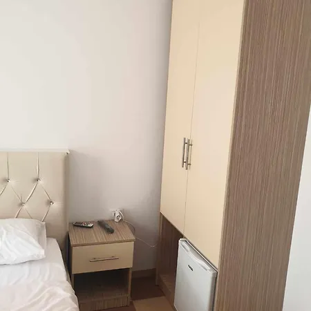 Проживание в семье Livia Пермети