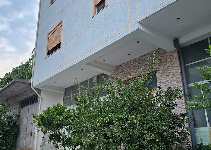 Quarto em Acomodações Particulares Livia *